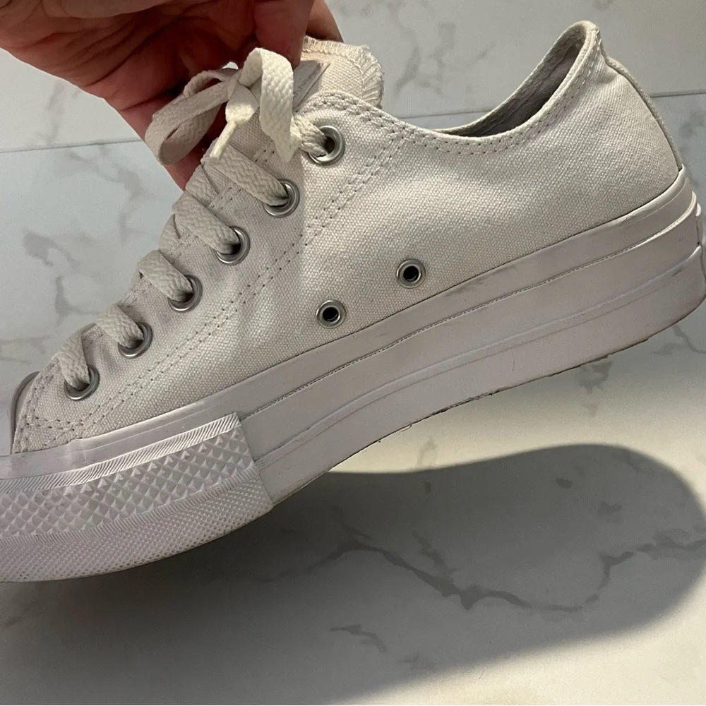Converse Chuck Taylor All White Platform Shoes - Picture 10 of 14